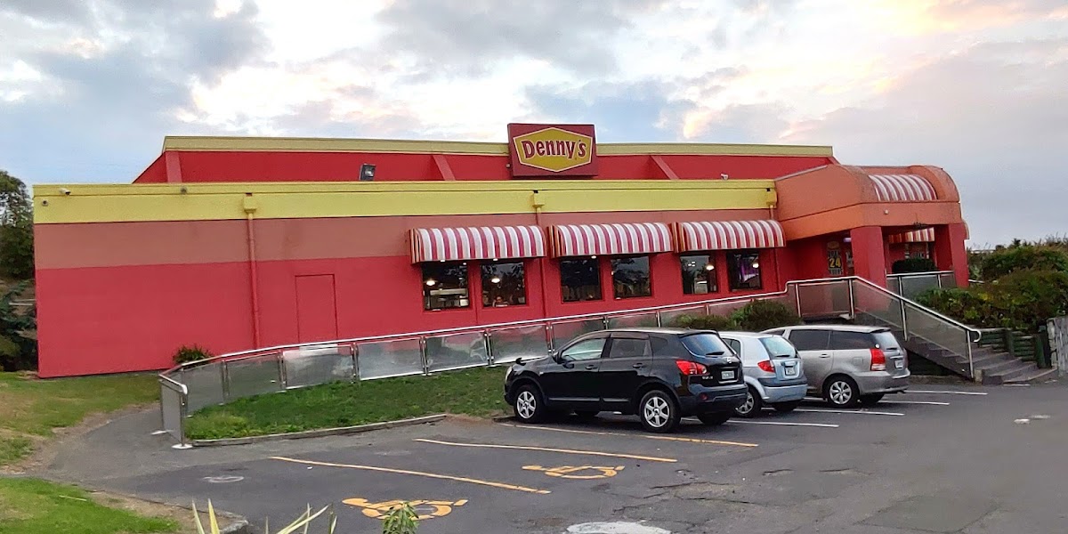 Denny's Manukau Restaurant
